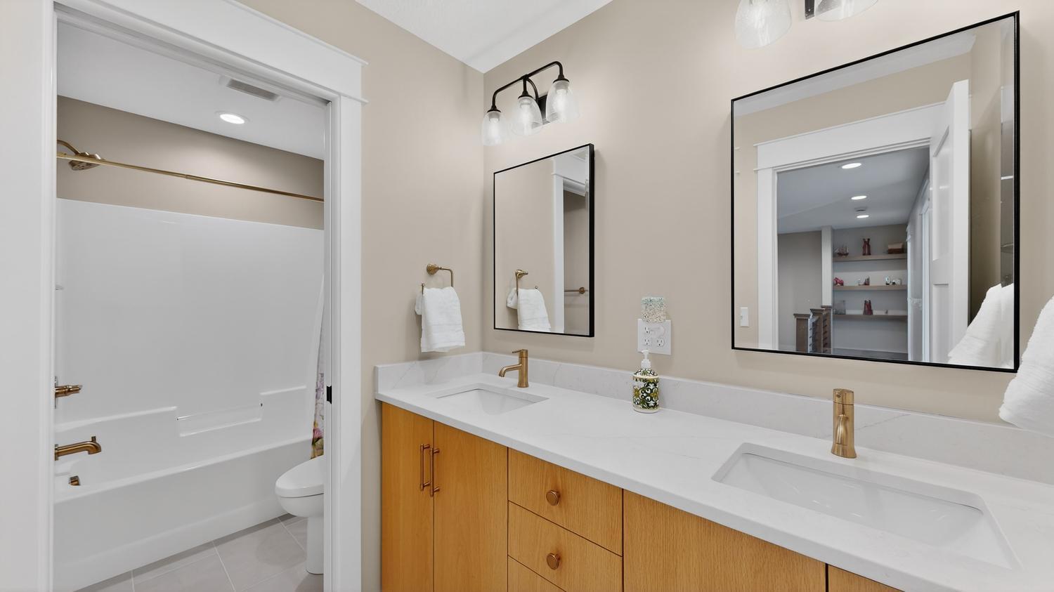 2876 Wildflower Lane Southwest Rochester, MN 55902 - Photo 81 of 97