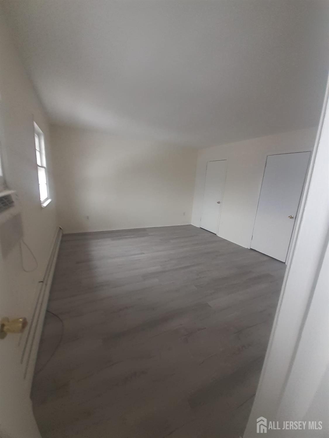 1776 Oak Tree Road Edison, NJ 08820 - Photo 4 of 9