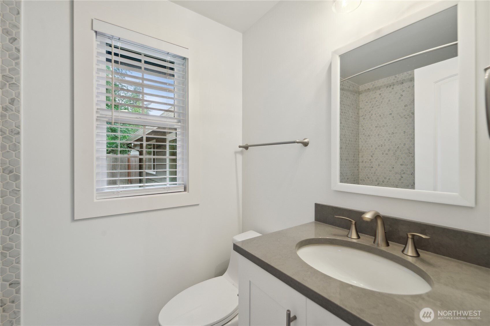 16525 Northeast 28th Street Bellevue, WA 98008 - Photo 11 of 16