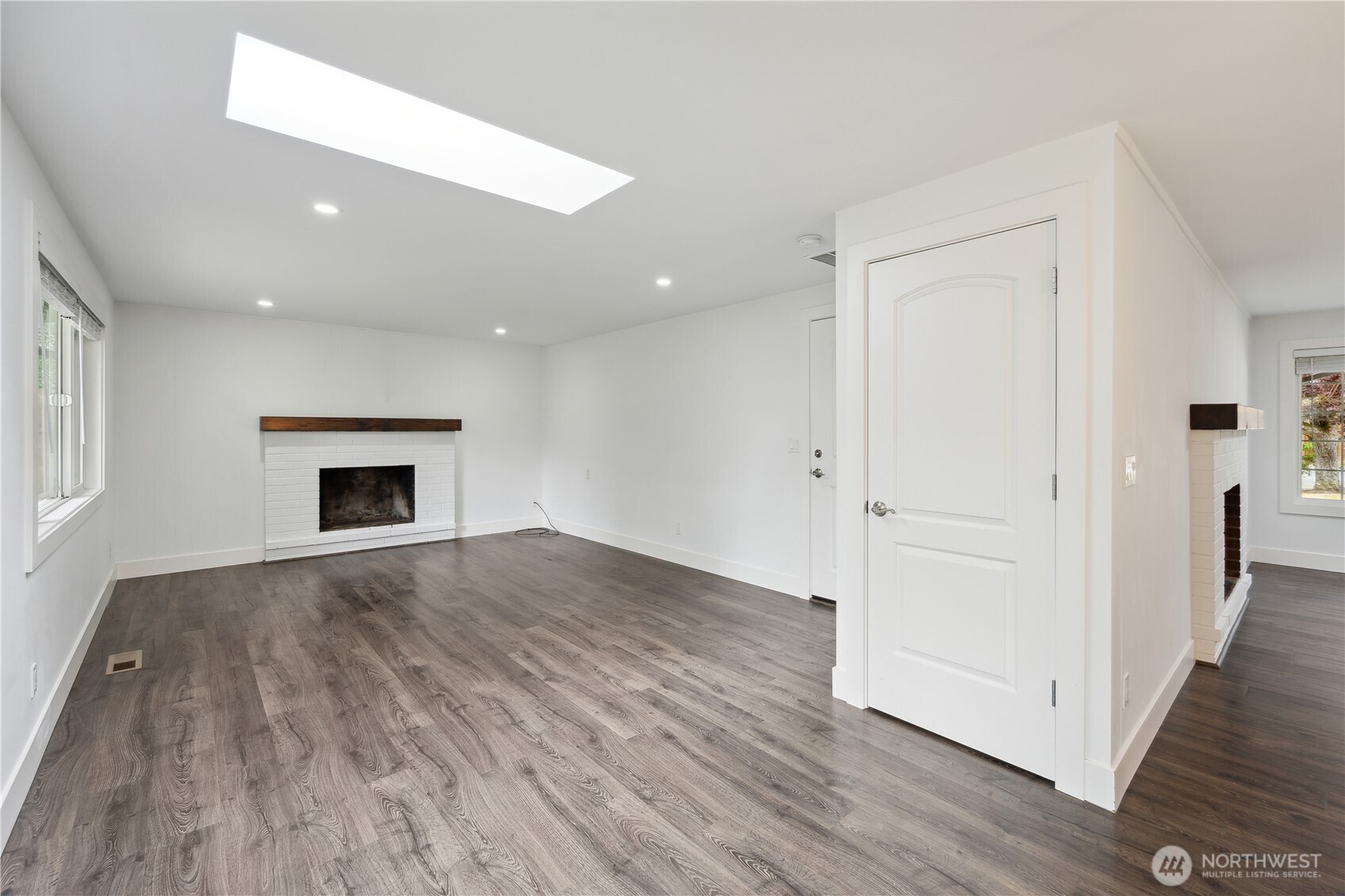 16525 Northeast 28th Street Bellevue, WA 98008 - Photo 4 of 16