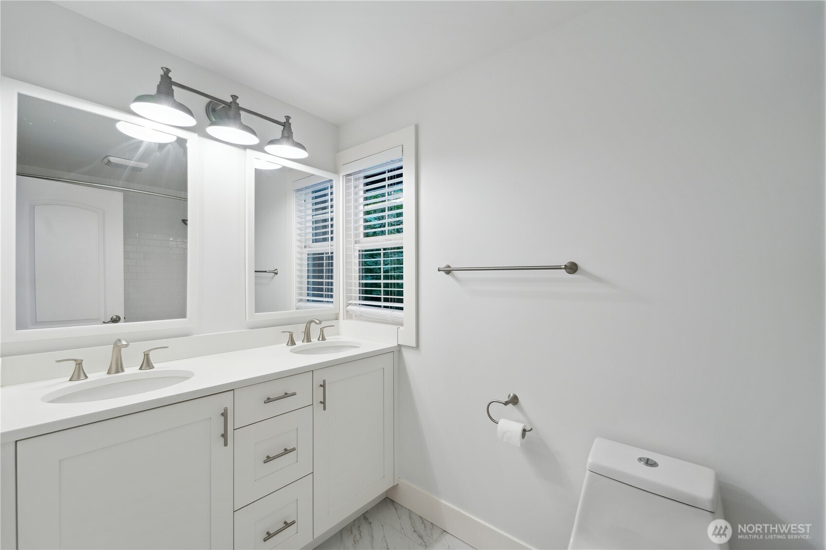 16525 Northeast 28th Street Bellevue, WA 98008 - Photo 7 of 16