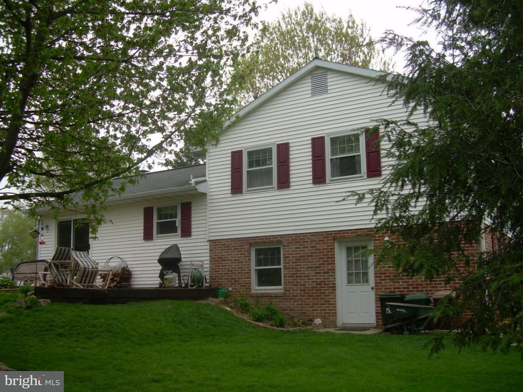 28 Green Acre Road Lititz, PA 17543 - Photo 7 of 21 Gallery Image 7
