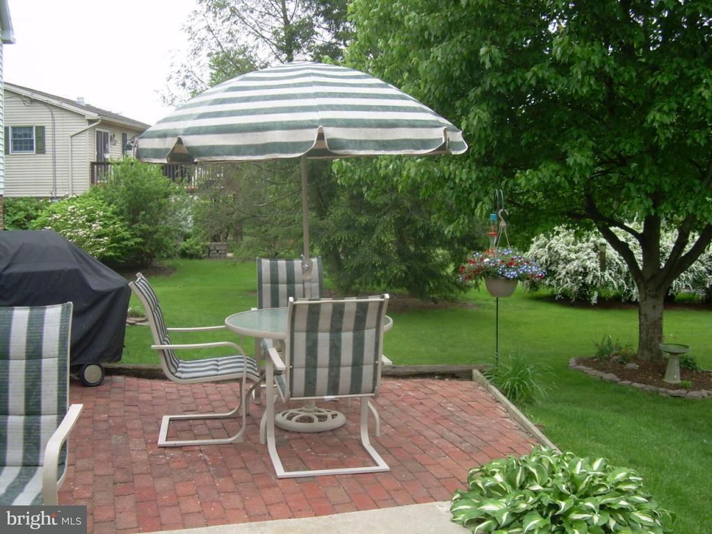 28 Green Acre Road Lititz, PA 17543 - Photo 9 of 21 Gallery Image 9