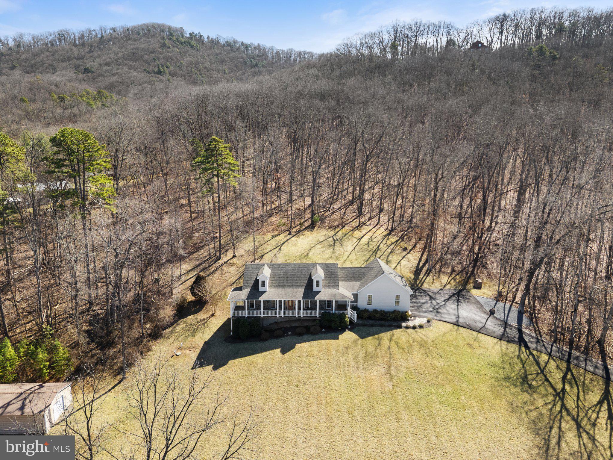 7010 Howellsville Road Boyce, VA 22620 - Photo 8 of 79 Gallery Image 8