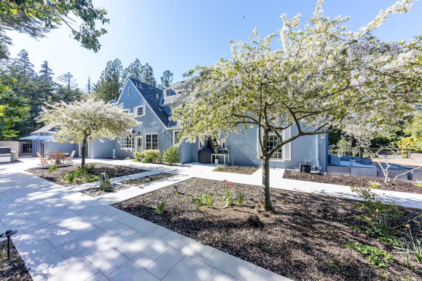 372 Poett Road Hillsborough, CA 94010 - Photo 2 of 56 Gallery Image 2