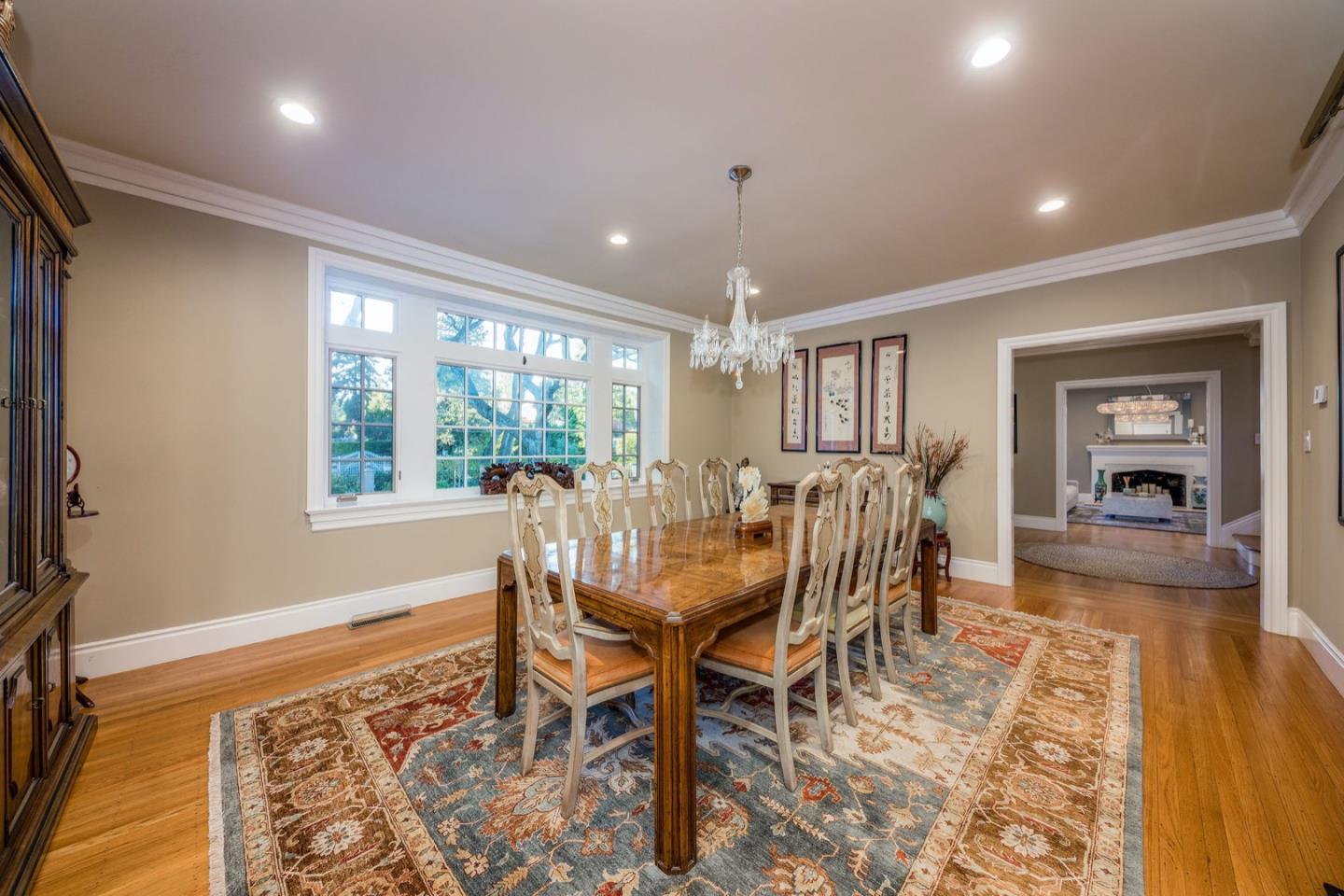 372 Poett Road Hillsborough, CA 94010 - Photo 11 of 56 Gallery Image 11