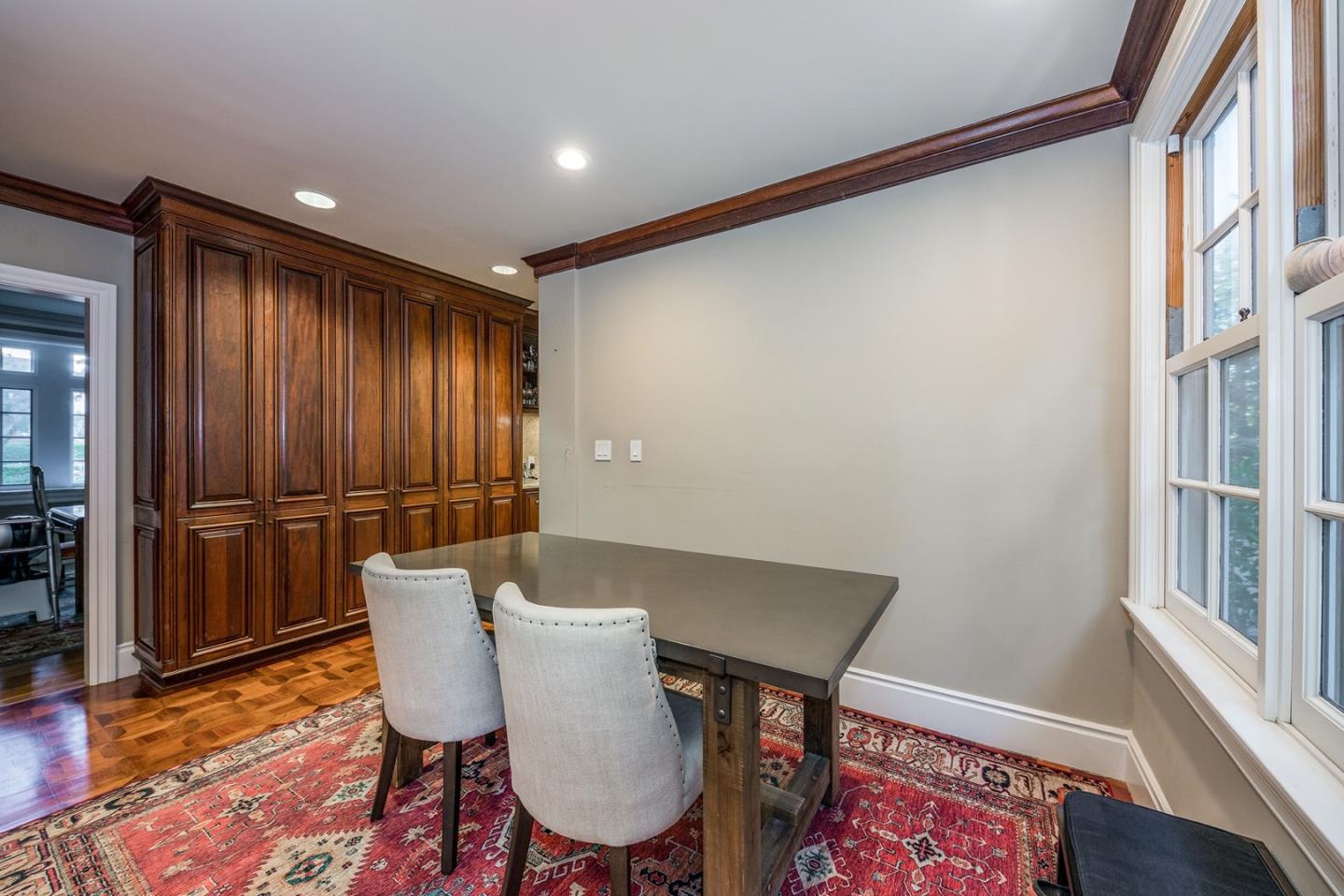 372 Poett Road Hillsborough, CA 94010 - Photo 16 of 56 Gallery Image 16