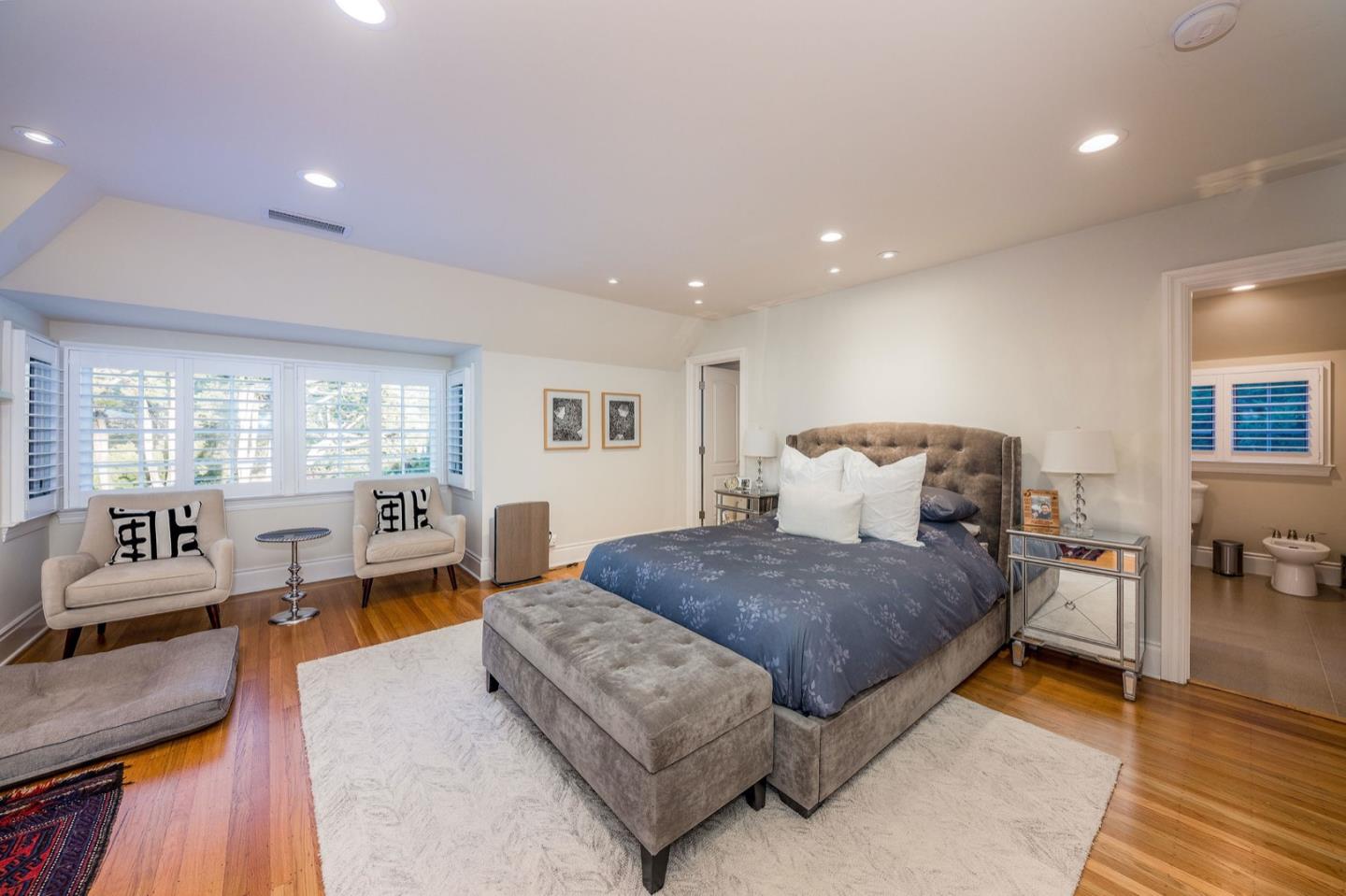 372 Poett Road Hillsborough, CA 94010 - Photo 27 of 56 Gallery Image 27