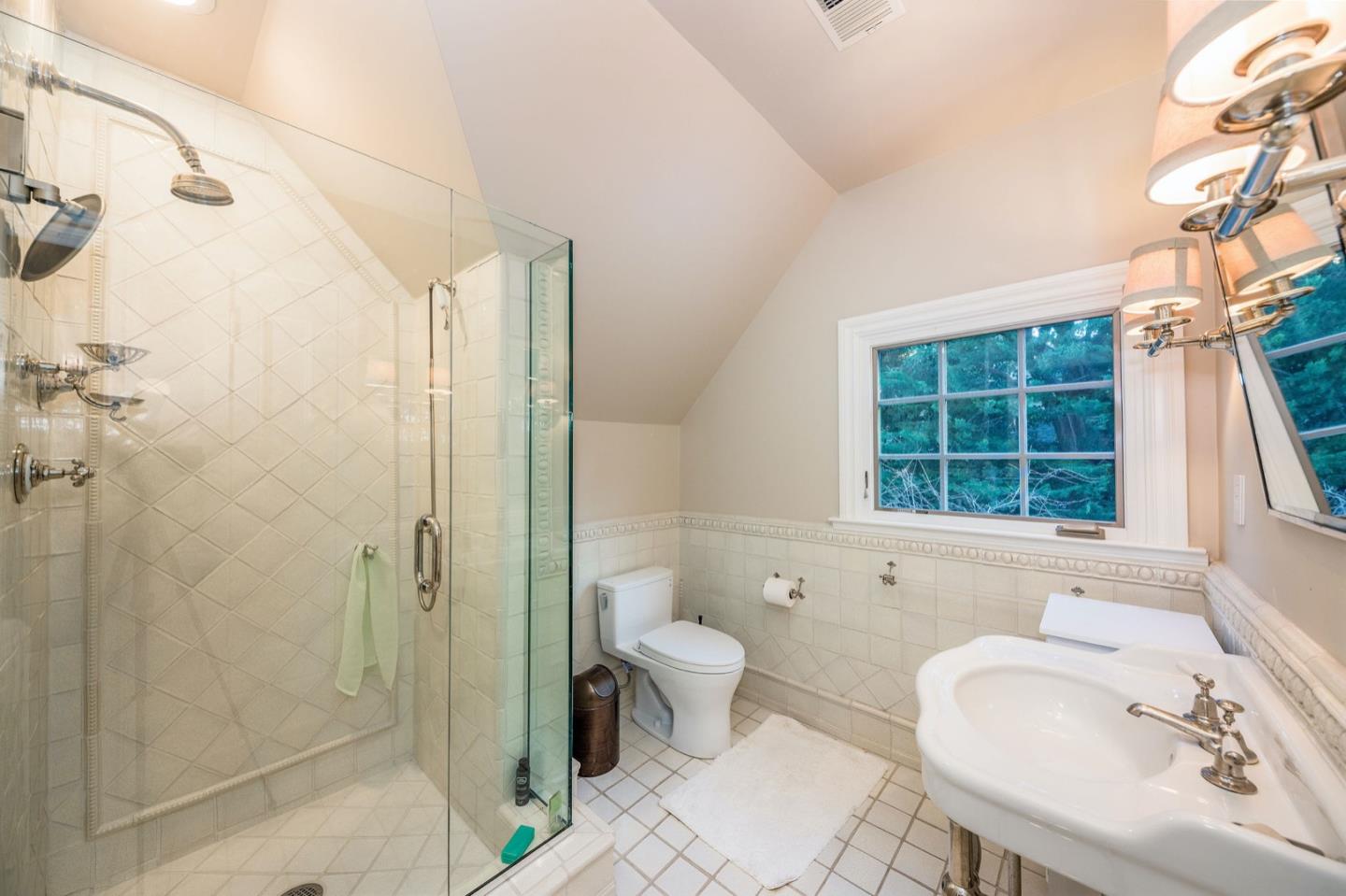 372 Poett Road Hillsborough, CA 94010 - Photo 36 of 56 Gallery Image 36