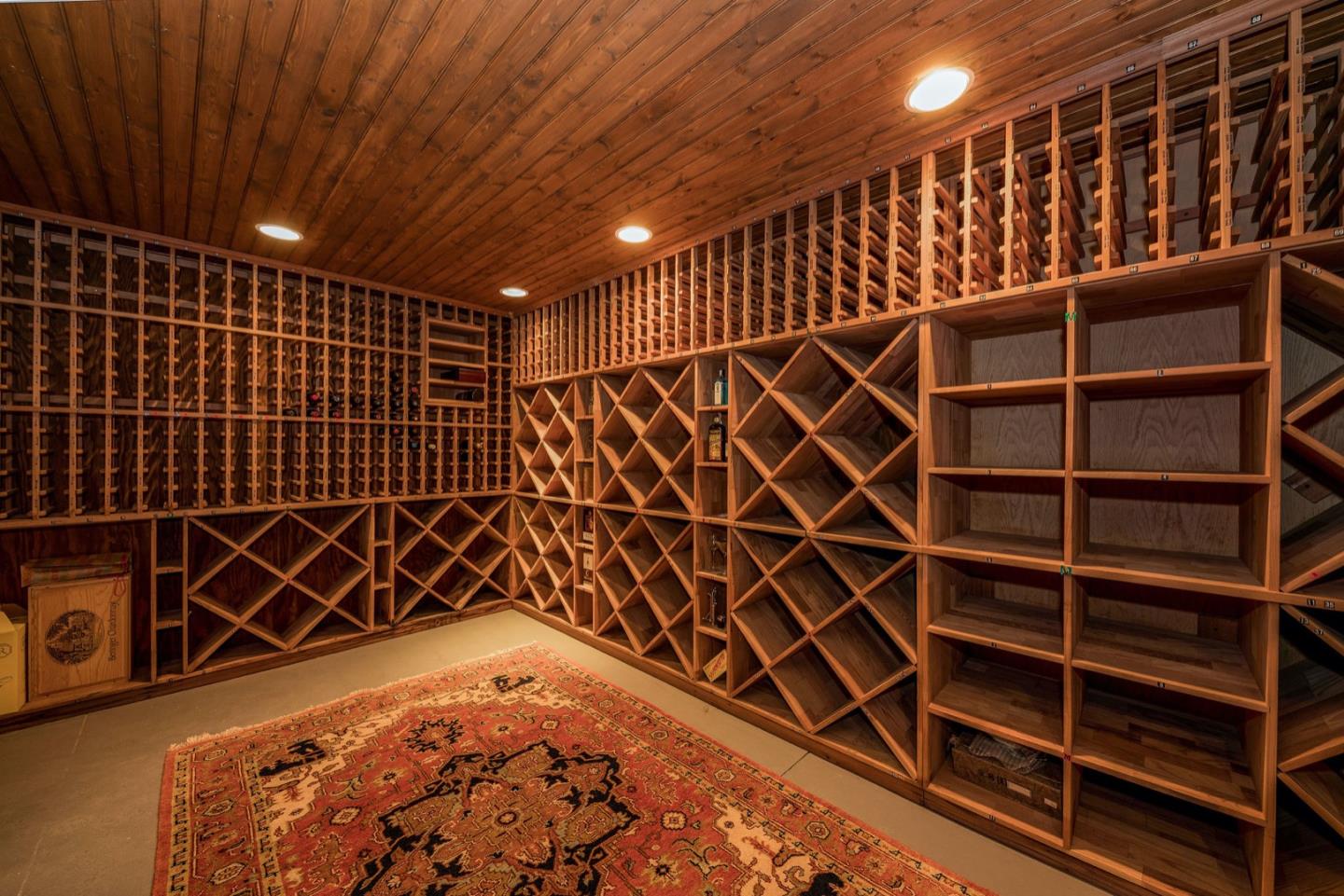 372 Poett Road Hillsborough, CA 94010 - Photo 38 of 56 Gallery Image 38