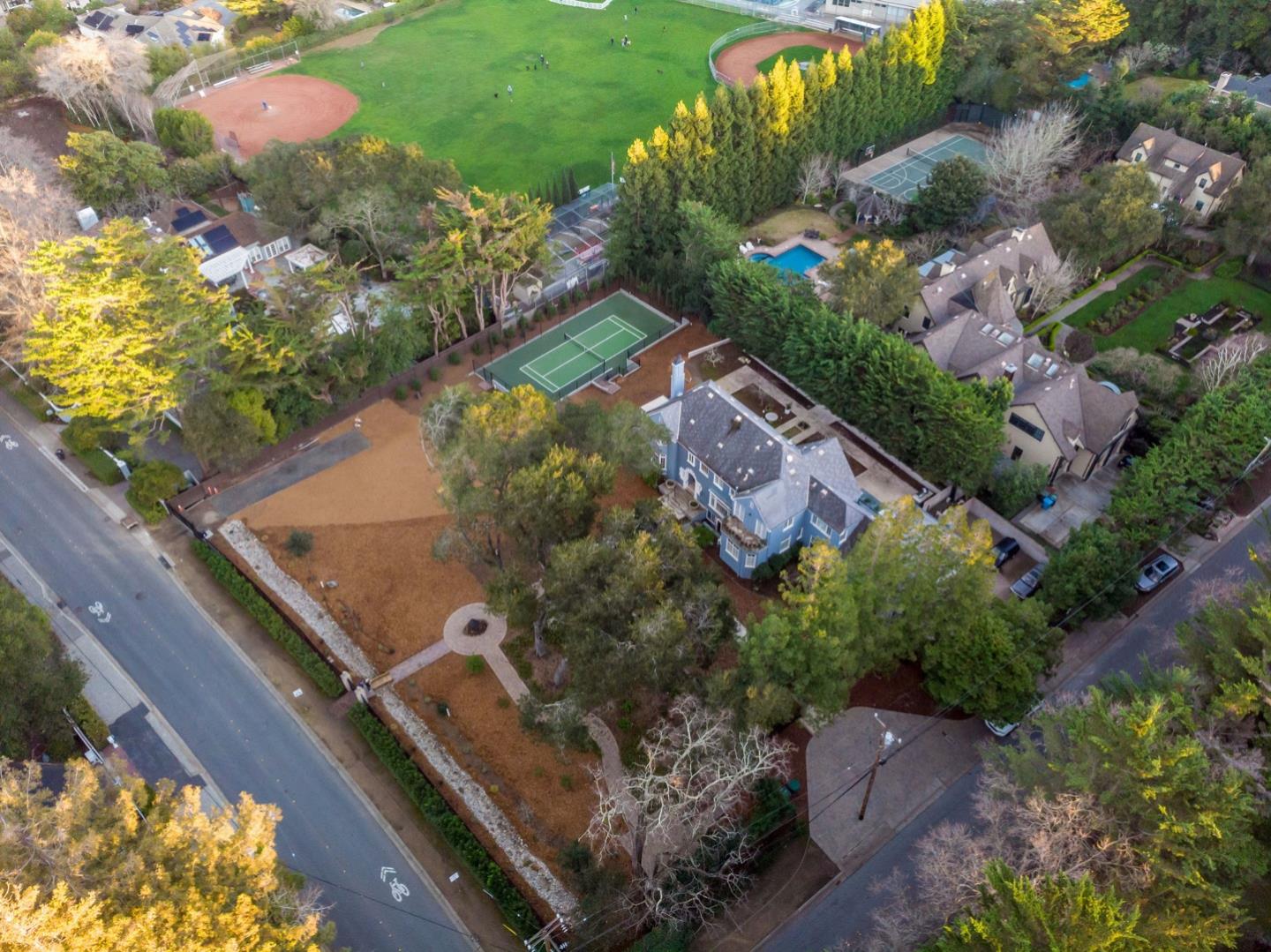 372 Poett Road Hillsborough, CA 94010 - Photo 51 of 56 Gallery Image 51