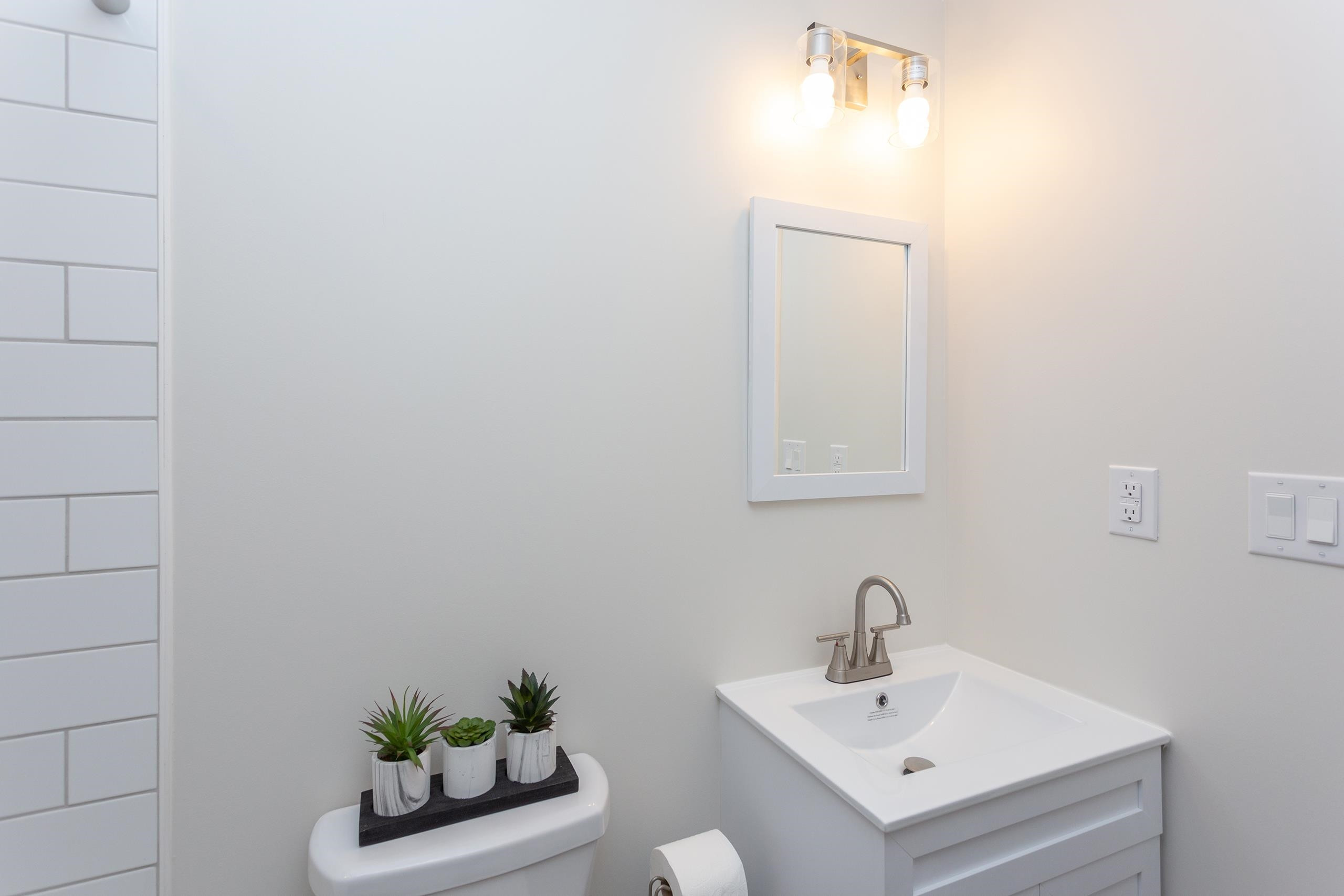 624 East Millbrook Road Raleigh, NC 27609 - Photo 14 of 30 Photo 14