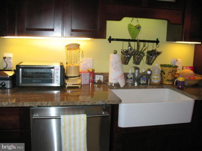 95 Dunkirk Road Baltimore, MD 21212 - Photo 5 of 20 Kitchen
