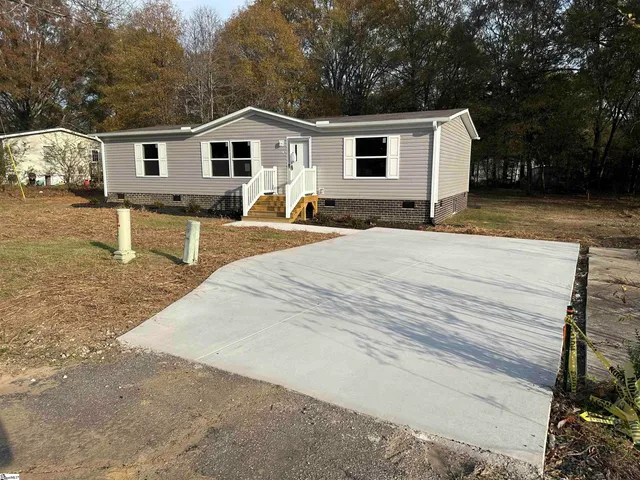 $175,000 | 119 Florence Street, Calhoun Falls, SC 29628