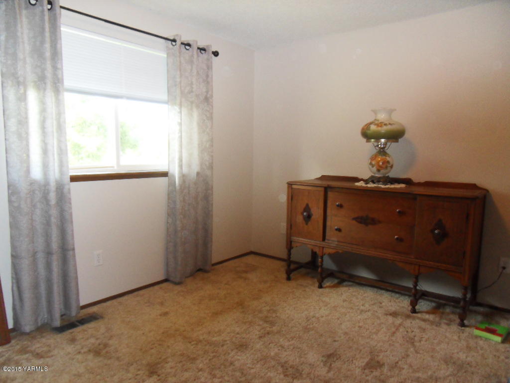 3501 Wiley Road Yakima, WA 98903 - Photo 15 of 31 a view of a workspace