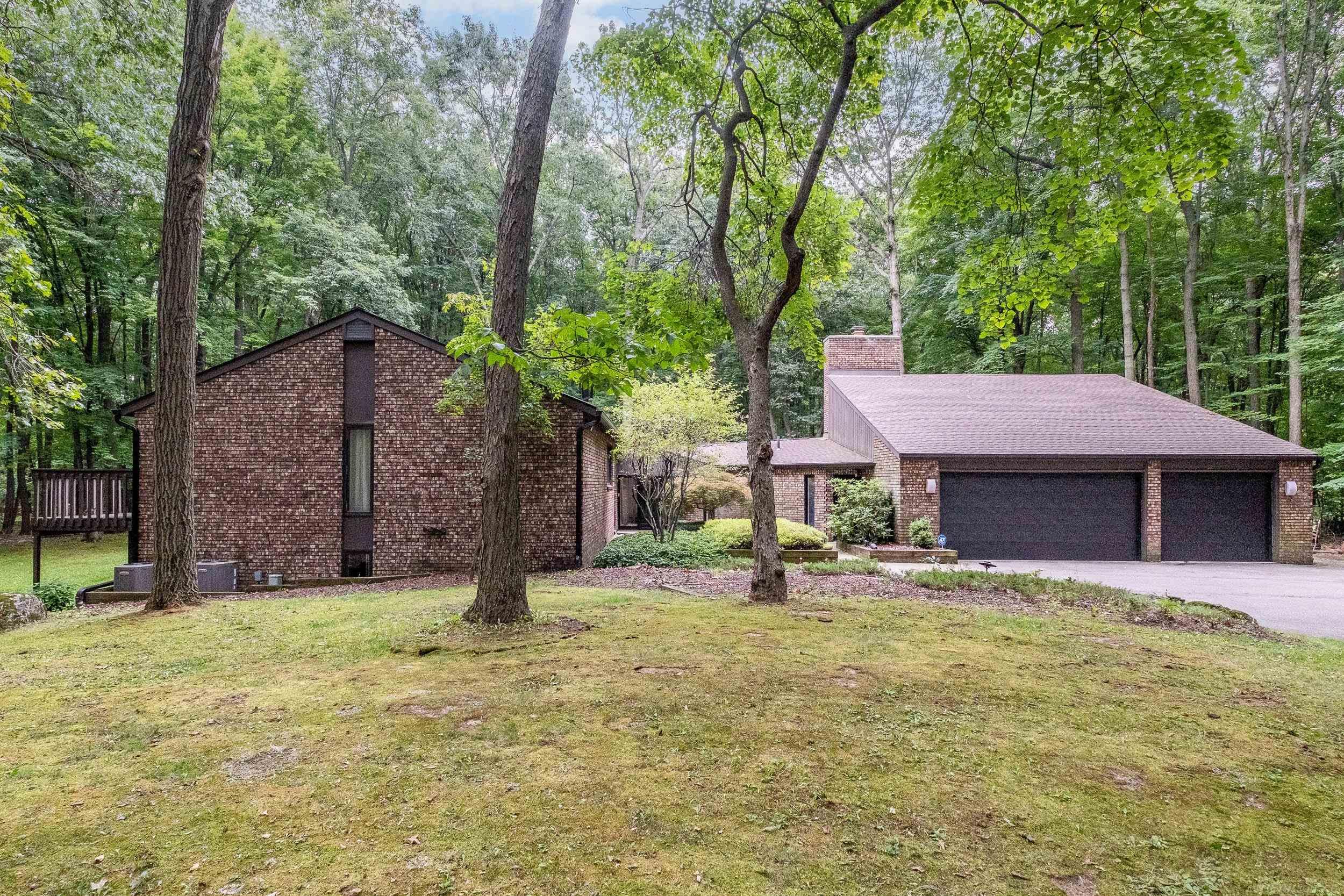 8124 Ellis Road Clarkston, MI 48348 - Photo 91 of 94 50152506-b4cebb9b-6c74-4b3a-8dc0-a6d5f1cf8b77.JPG