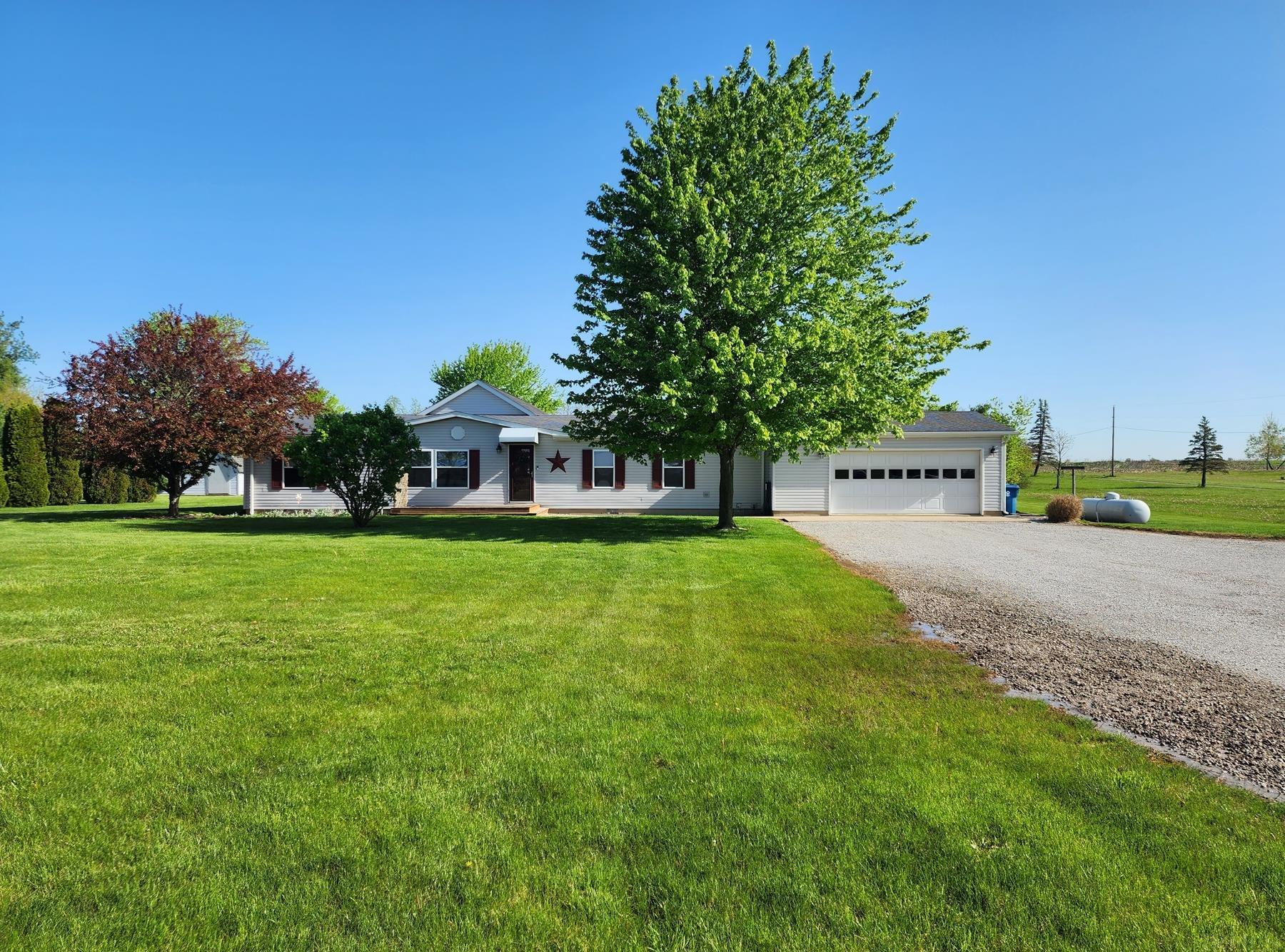 9132 West Yoder Road Yoder, IN 46798 - Photo 1 of 36
