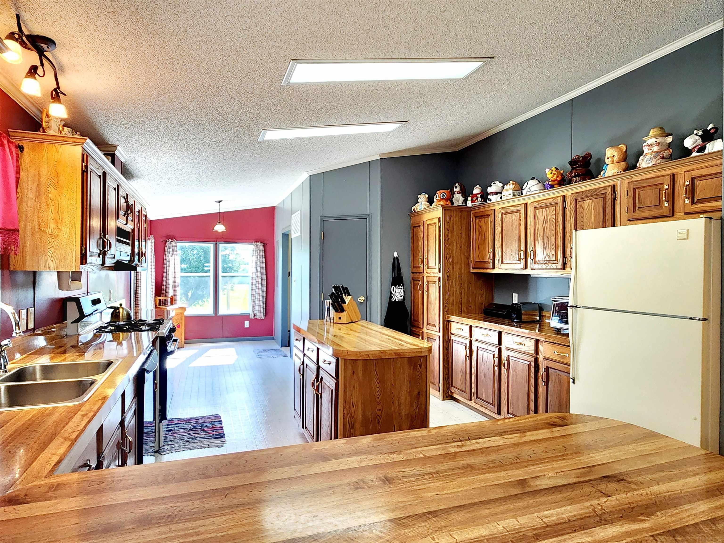9132 West Yoder Road Yoder, IN 46798 - Photo 13 of 36