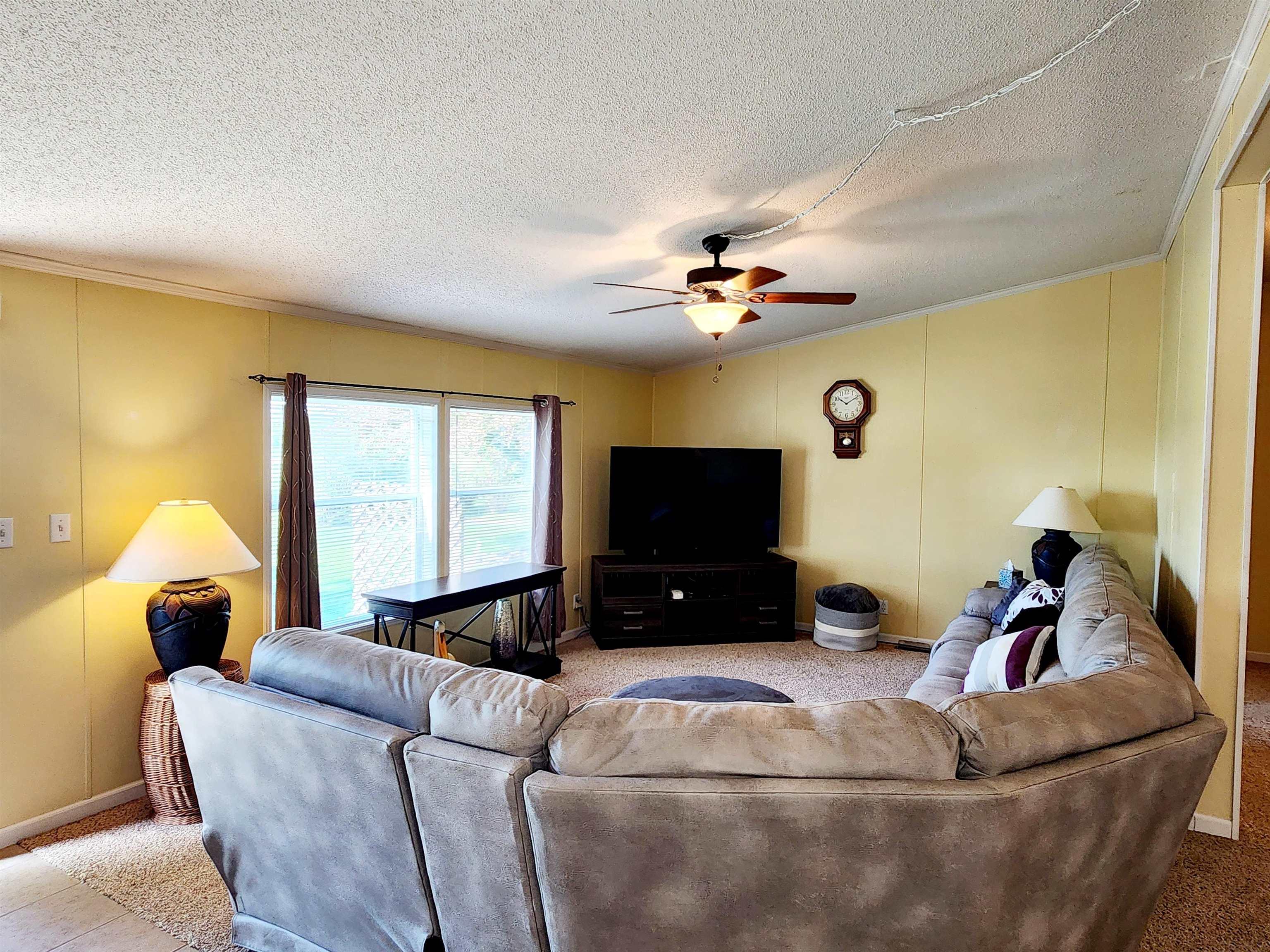 9132 West Yoder Road Yoder, IN 46798 - Photo 5 of 36