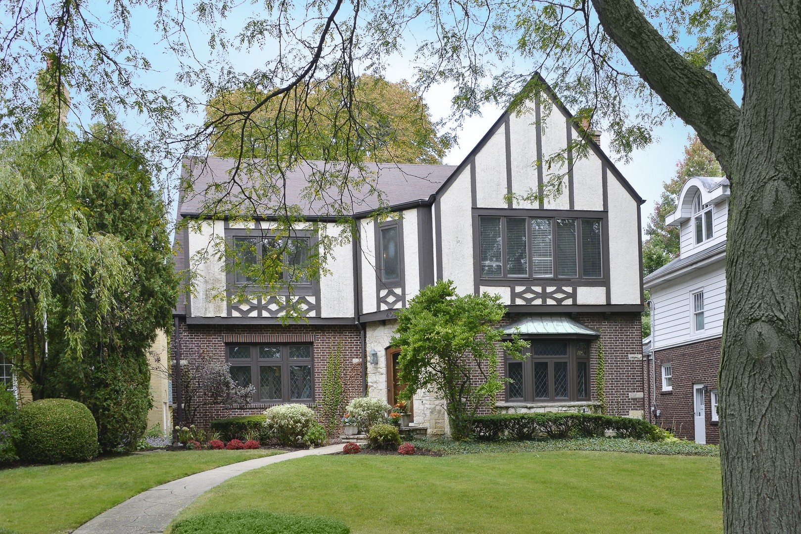 403 Sunset Road Winnetka, IL 60093 - Photo 1 of 32