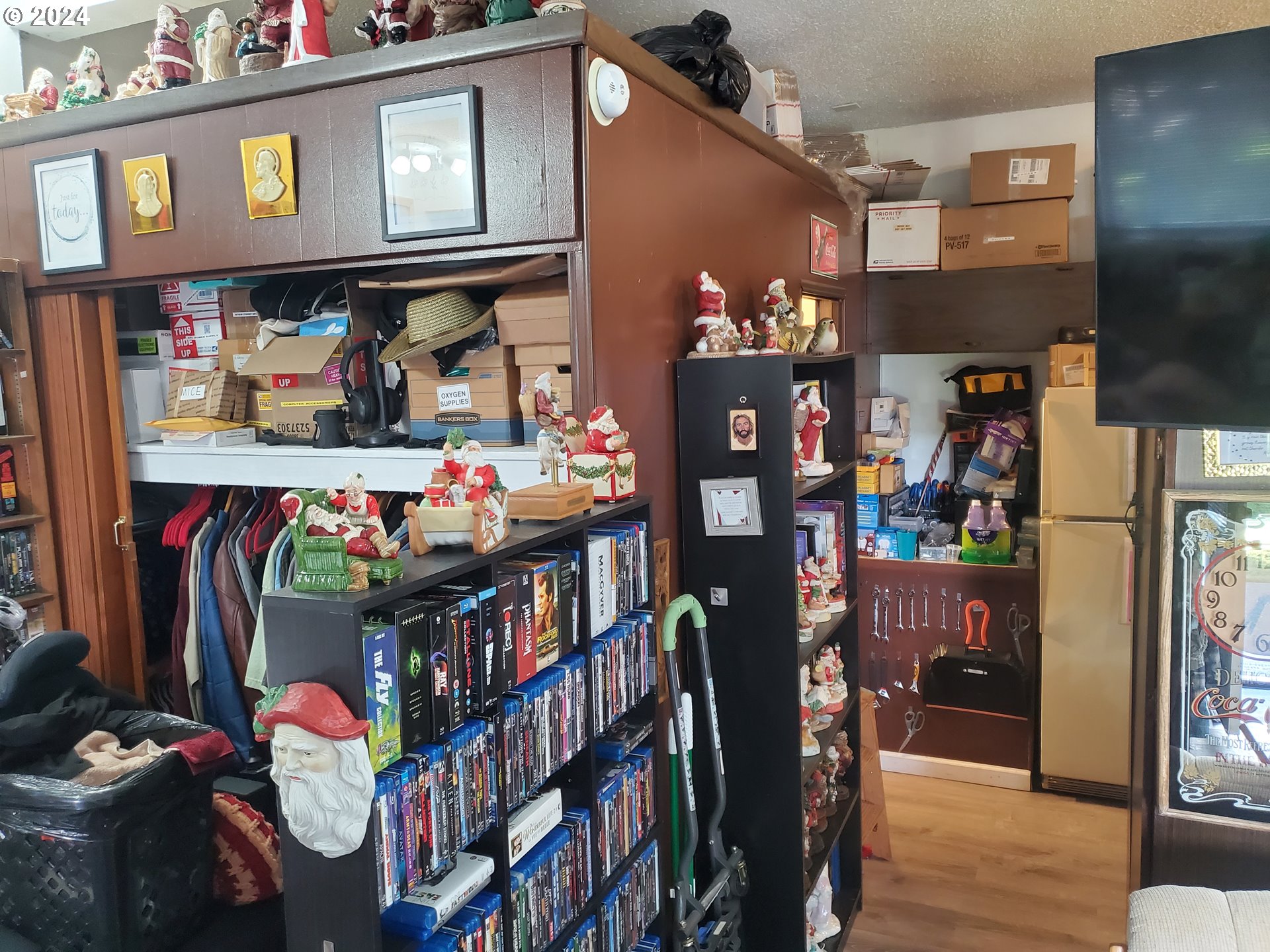 160 Spring Street Gardiner, OR 97441 - Photo 8 of 25