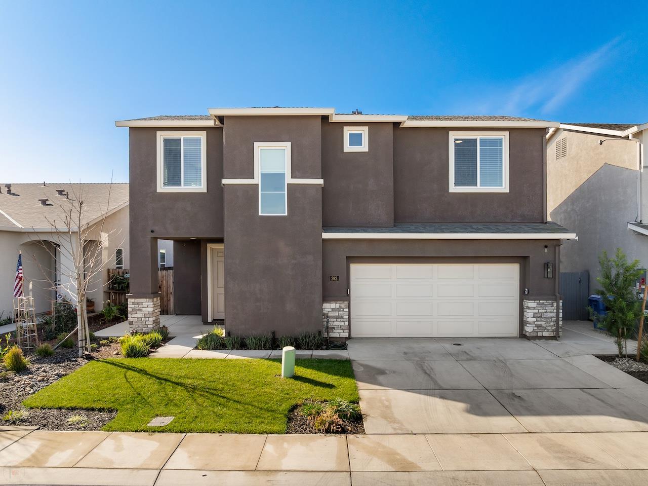 292 Postma Street Manteca, CA 95337 - Photo 2 of 56