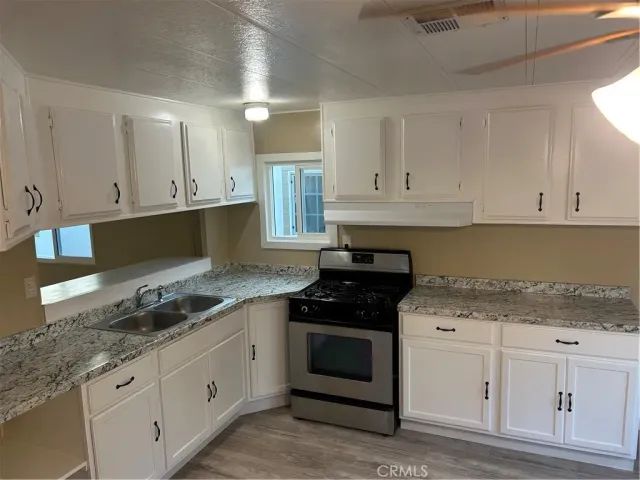 $99,000 | 6656 East Rosecrans Street East, Unit N12, Paramount, CA 90723