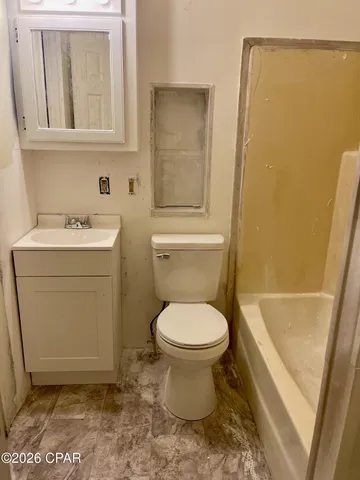 $159,000 | 1219 Thomas Drive, Unit 95, Panama City, FL 32408