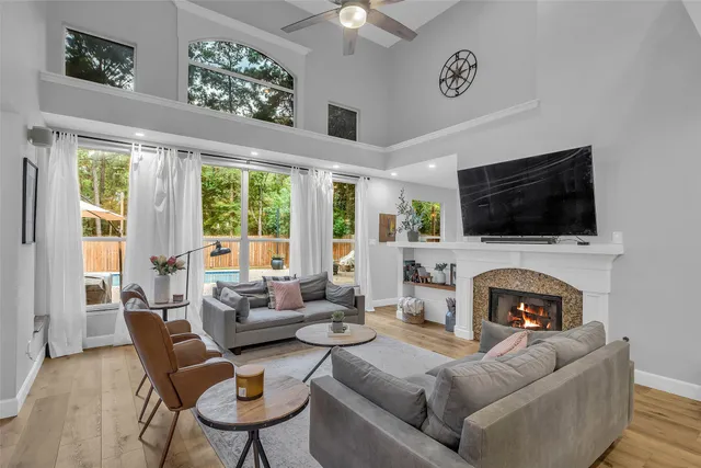 $4,700 | 211 Maple Path Place, The Woodlands, TX 77382