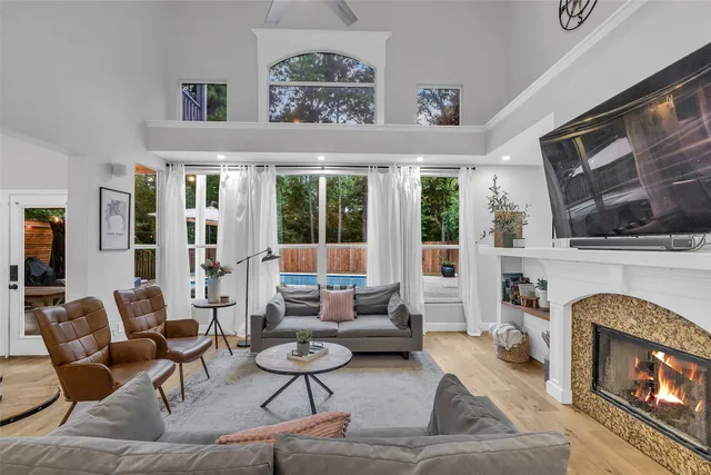 $4,700 | 211 Maple Path Place, The Woodlands, TX 77382