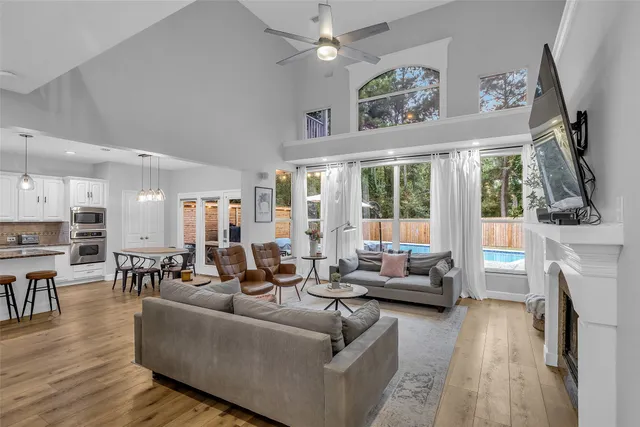 $4,700 | 211 Maple Path Place, The Woodlands, TX 77382