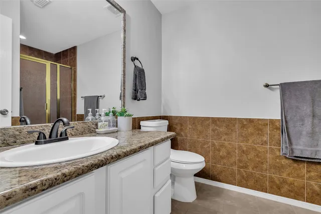 $4,700 | 211 Maple Path Place, The Woodlands, TX 77382