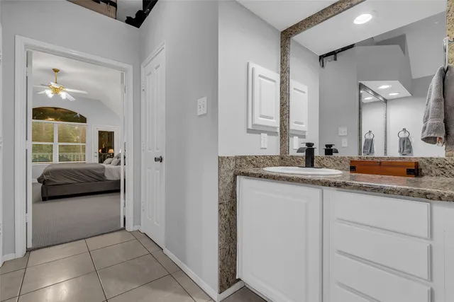 $4,700 | 211 Maple Path Place, The Woodlands, TX 77382