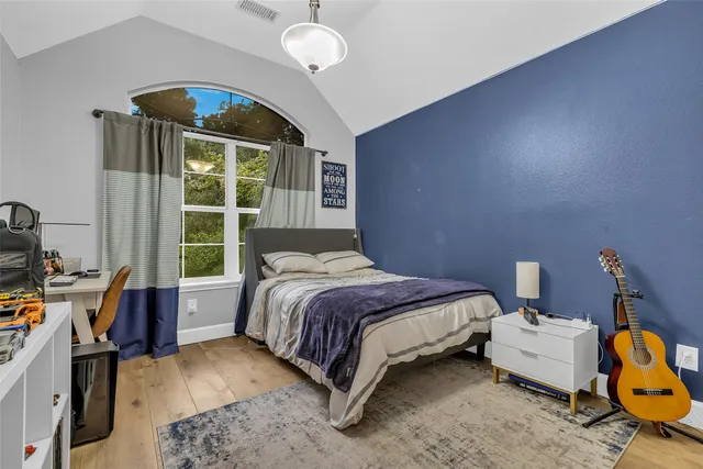 $4,700 | 211 Maple Path Place, The Woodlands, TX 77382