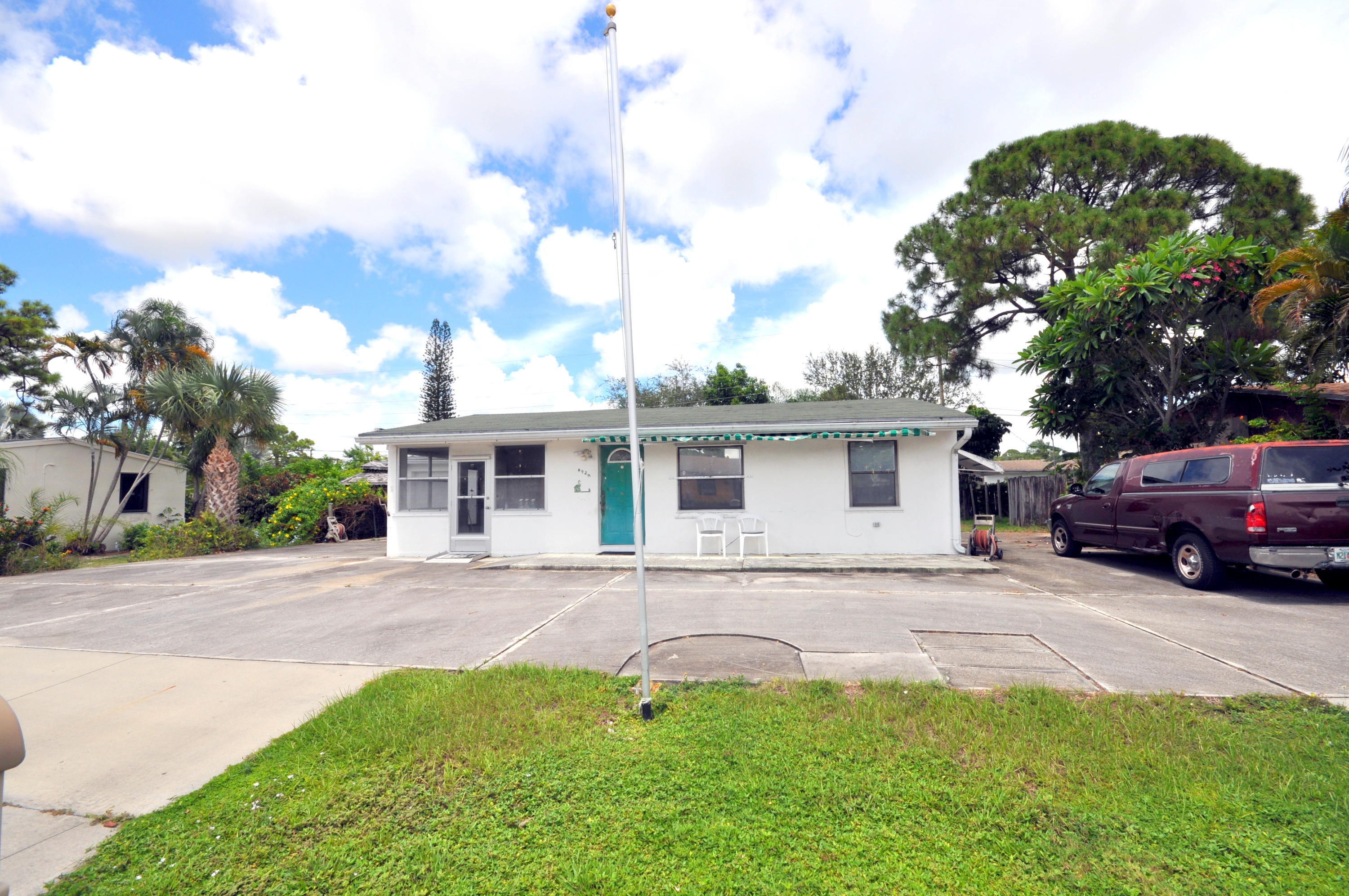 4929 Canton Road Lake Worth, FL 33463 - Photo 16 of 16 Front Exterior (2)