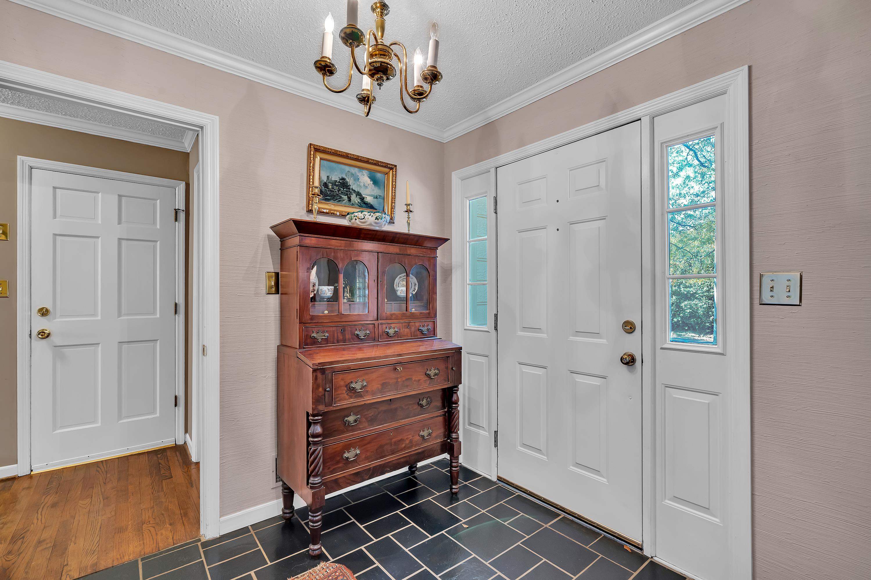 202 Coburn Road Spartanburg, SC 29302 - Photo 2 of 41