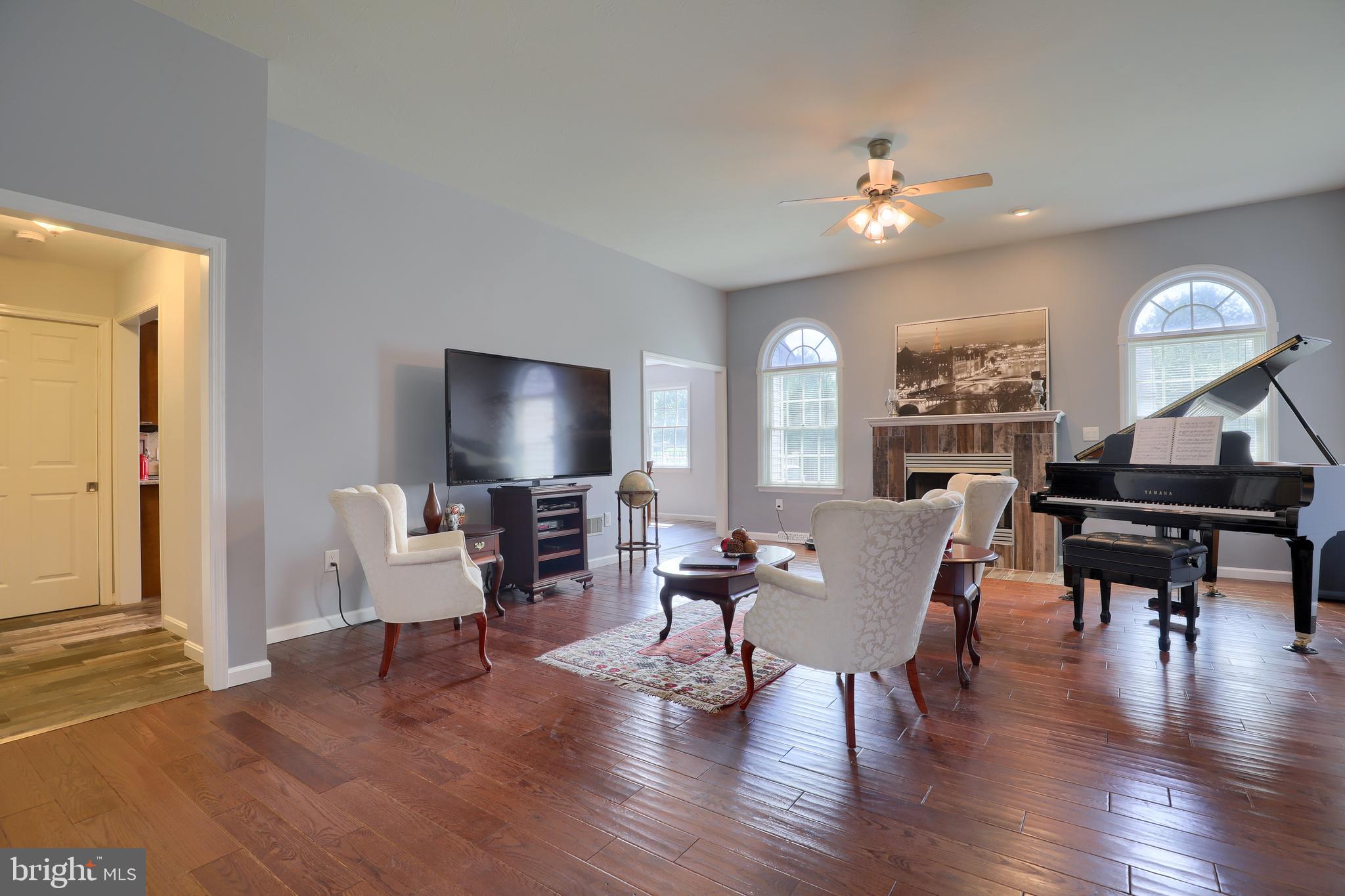 122 Church Road Lititz, PA 17543 - Photo 2 of 44 Great Room