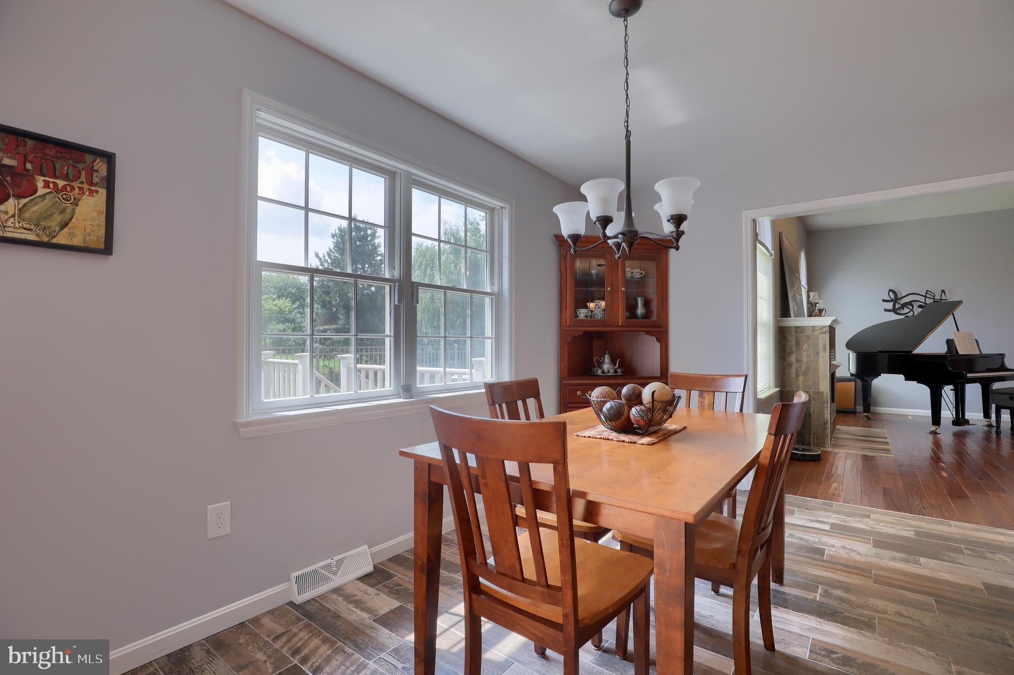 122 Church Road Lititz, PA 17543 - Photo 13 of 44 Breakfast Room