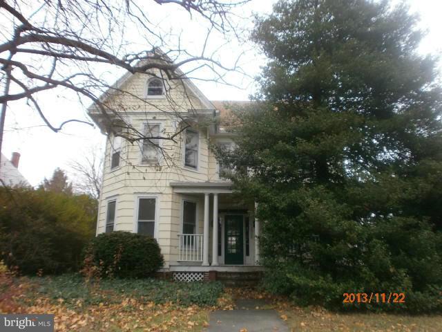 Exterior (Front)