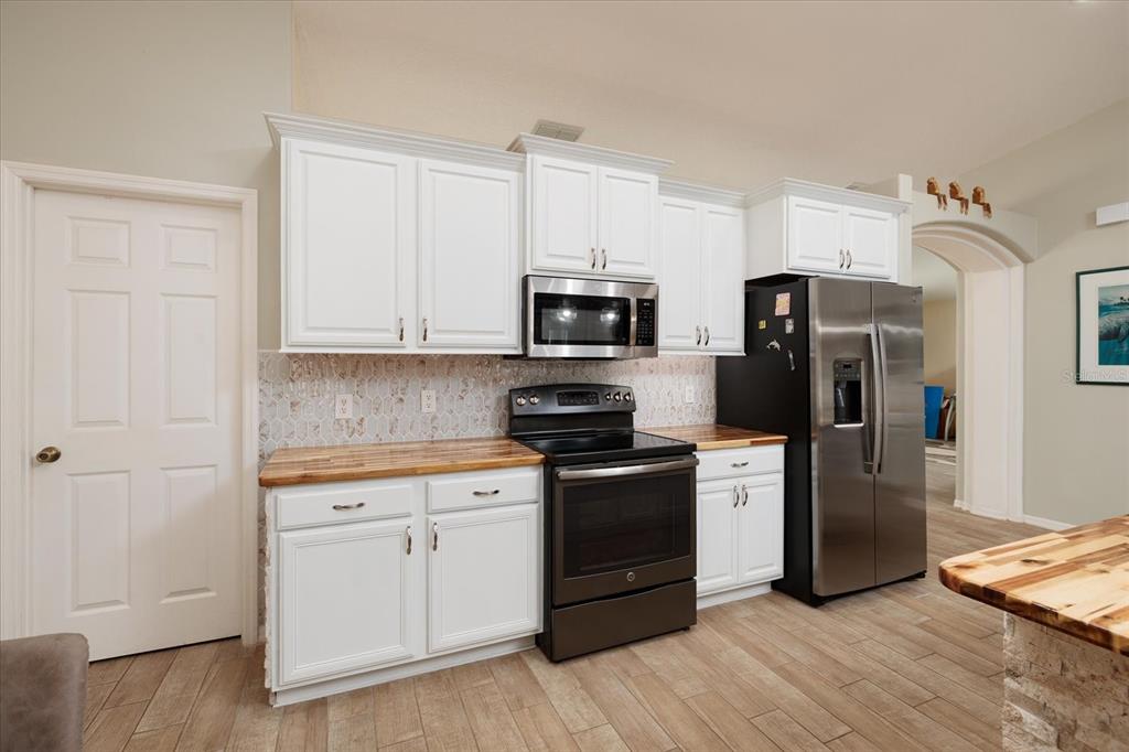 8343 Nittany Road Weeki Wachee, FL 34613 - Photo 18 of 55