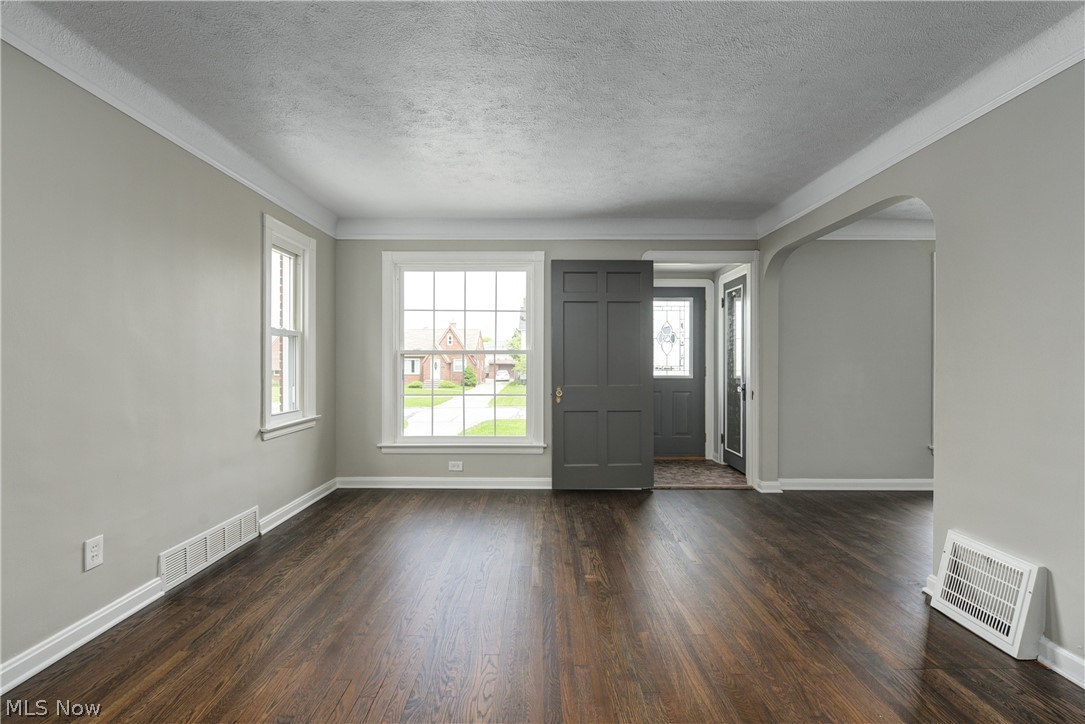 6313 Ackley Road Parma, OH 44129 - Photo 11 of 35 Gallery Image 11