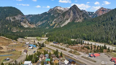 $1,050,000 | 1 Kendall Peak Way, Snoqualmie Pass, WA 98068
