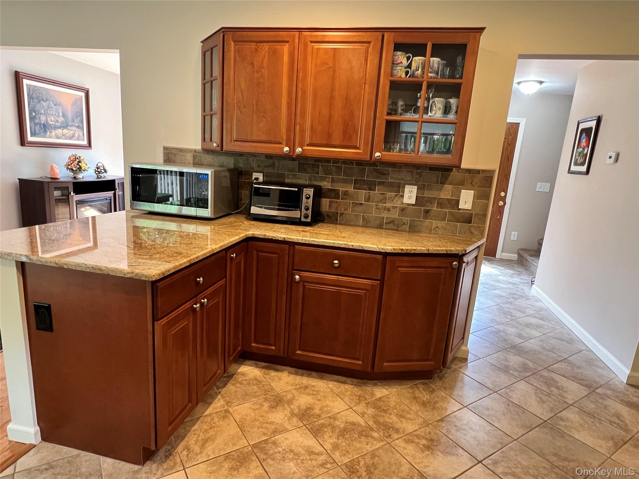 50 Raker Road Poughkeepsie, NY 12603 - Photo 12 of 36