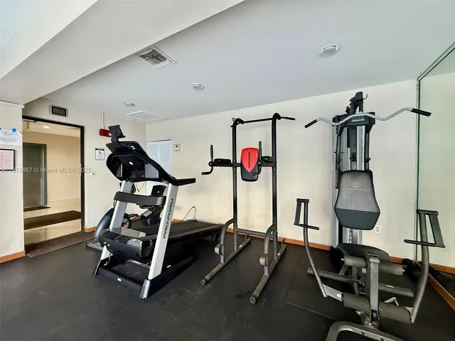 $3,650 | 555 Northeast 30th Street, Unit 1004, Miami, FL 33137