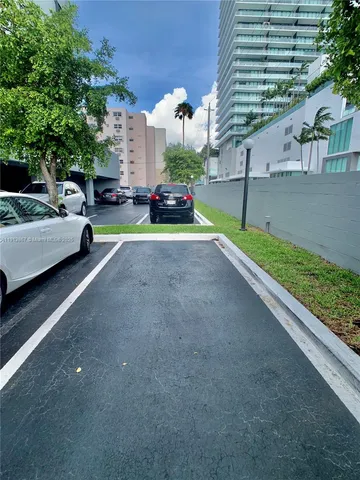 $3,650 | 555 Northeast 30th Street, Unit 1004, Miami, FL 33137