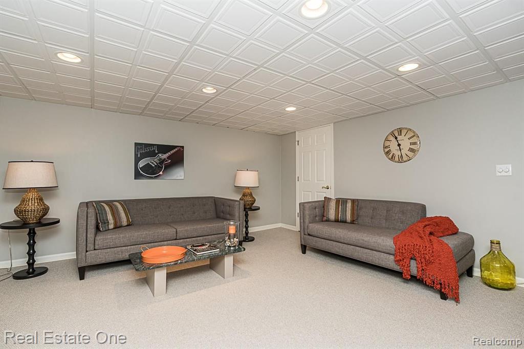 1391 Chestnut Lane Rochester Hills, MI 48309 - Photo 42 of 52