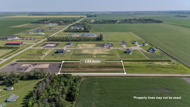 $84,900 | 3671 80th Avenue North, Moorhead, MN 56560