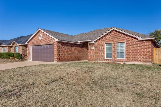 $279,000 | 941 La Sierra Drive, Crowley, TX 76036
