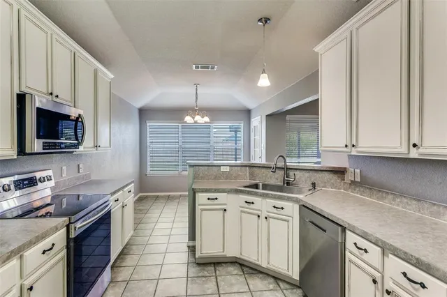 $279,000 | 941 La Sierra Drive, Crowley, TX 76036