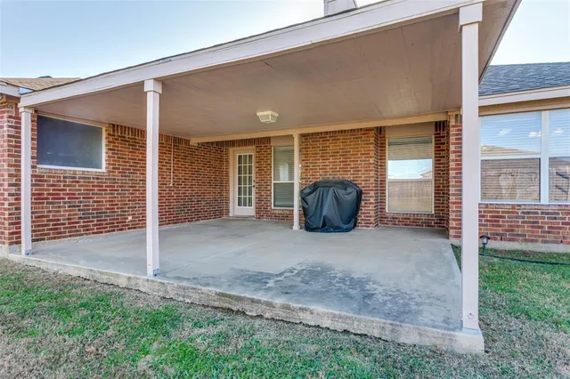 $279,000 | 941 La Sierra Drive, Crowley, TX 76036